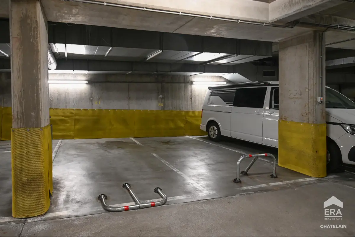 Parking & garage te  koop in Sint-Lambrechts-Woluwe 1200 13000.00€  slaapkamers m² - Zoekertje 754154