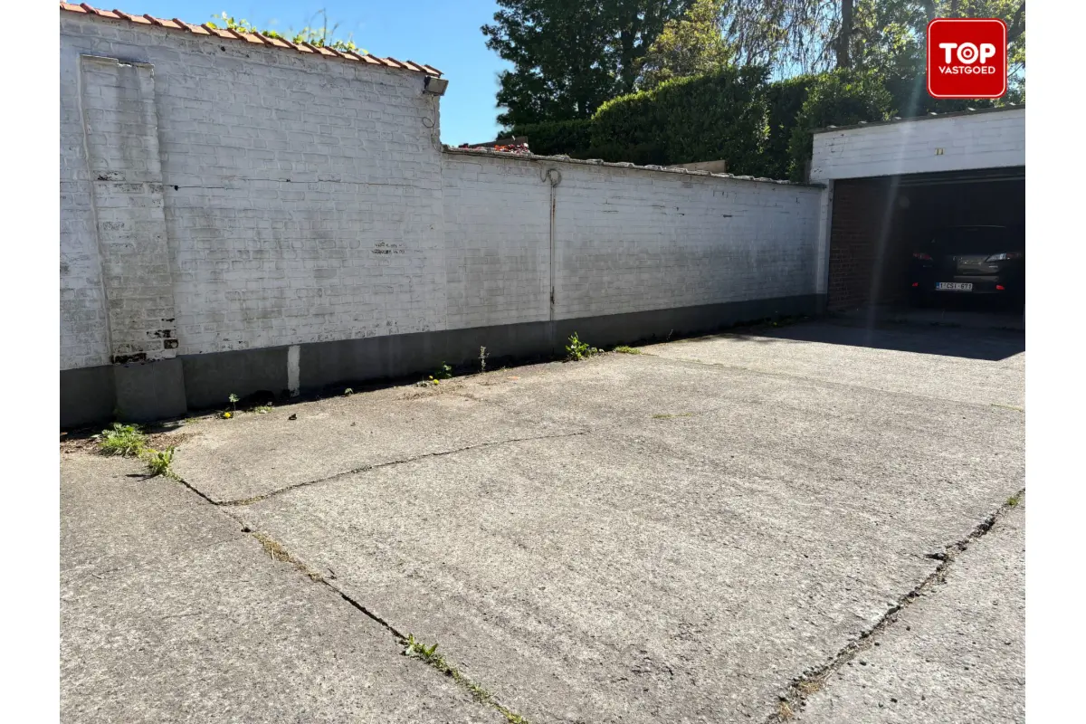 Parking & garage te  koop in Waregem 8790 15000.00€  slaapkamers m² - Zoekertje 754279