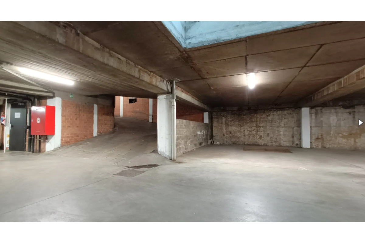 Parking / garage à louer à Ixelles 1050 95.00€  chambres m² - annonce 754203