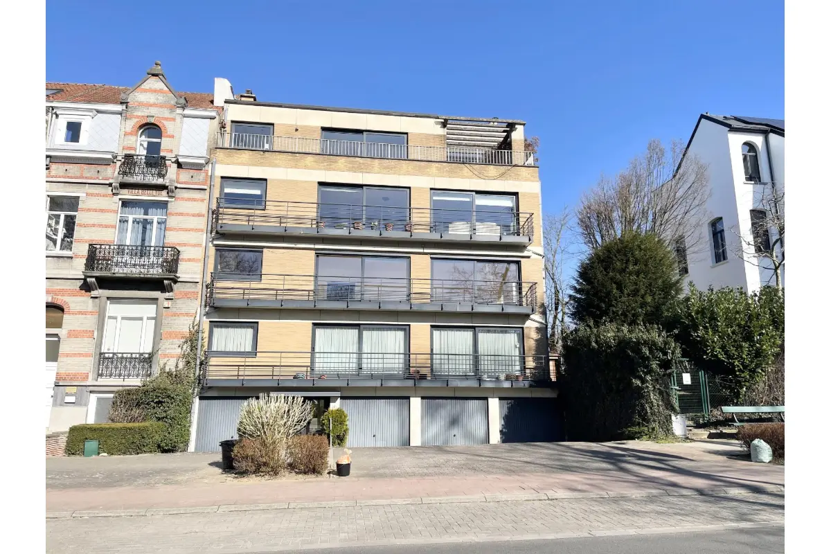 Appartement à louer à Woluwe-Saint-Pierre 1150 2850.00€ 3 chambres 180.00m² - annonce 754356