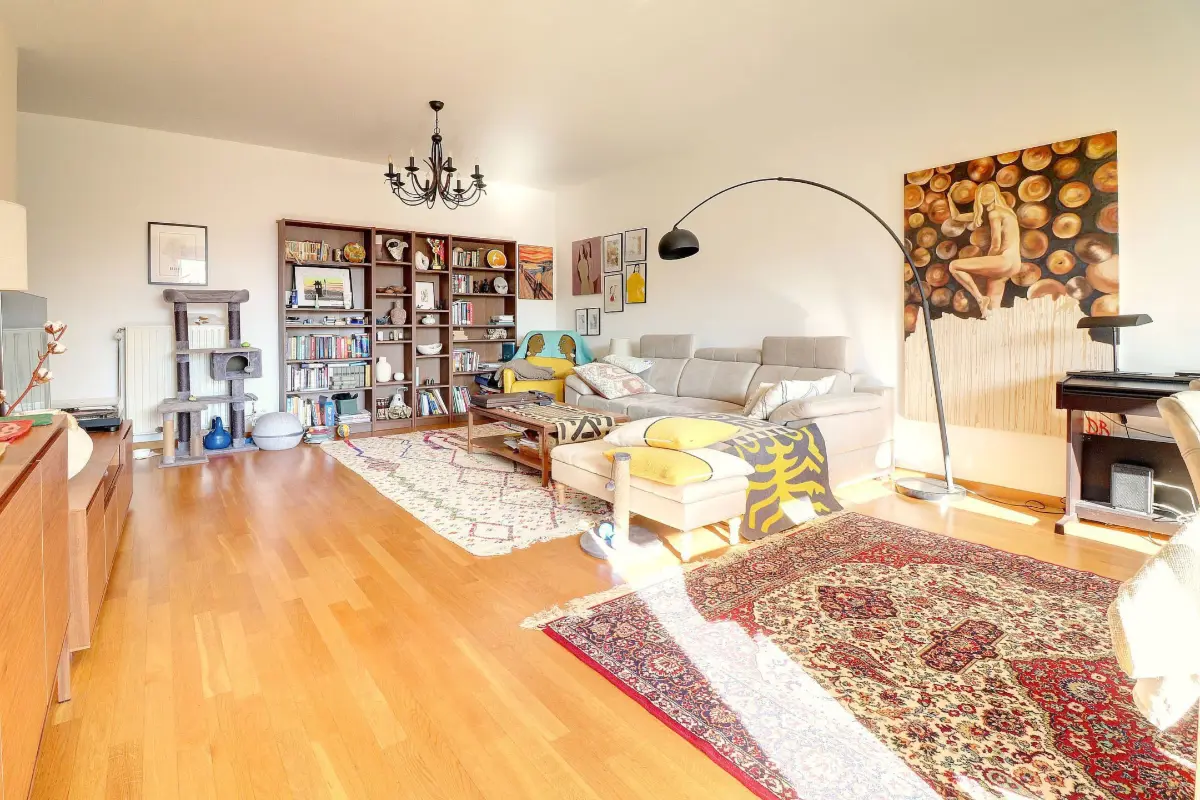 Appartement à  à Woluwe-Saint-Lambert 1200 560000.00€ 3 chambres 135.00m² - annonce 754690