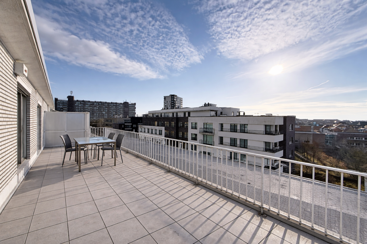 Penthouse te  koop in Evere 1140 375000.00€ 2 slaapkamers 98.00m² - Zoekertje 754277