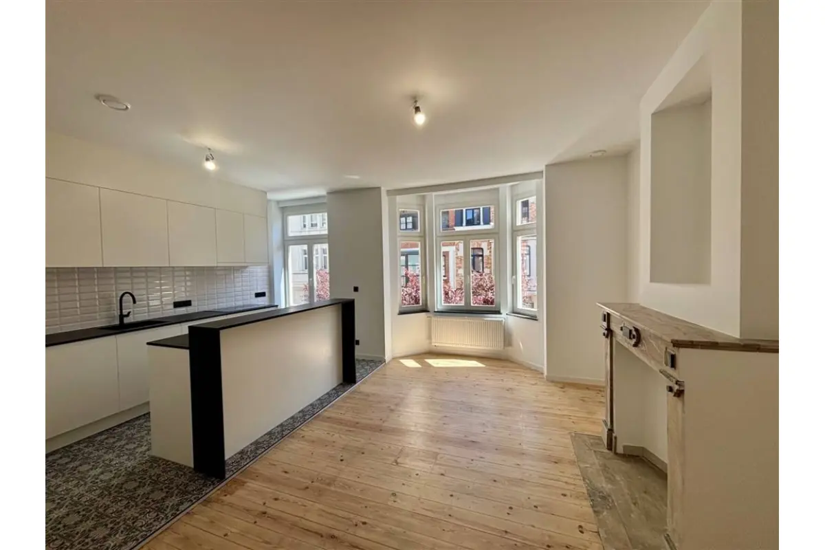 Appartement à louer à Ixelles 1050 1350.00€ 1 chambres 70.00m² - annonce 754881