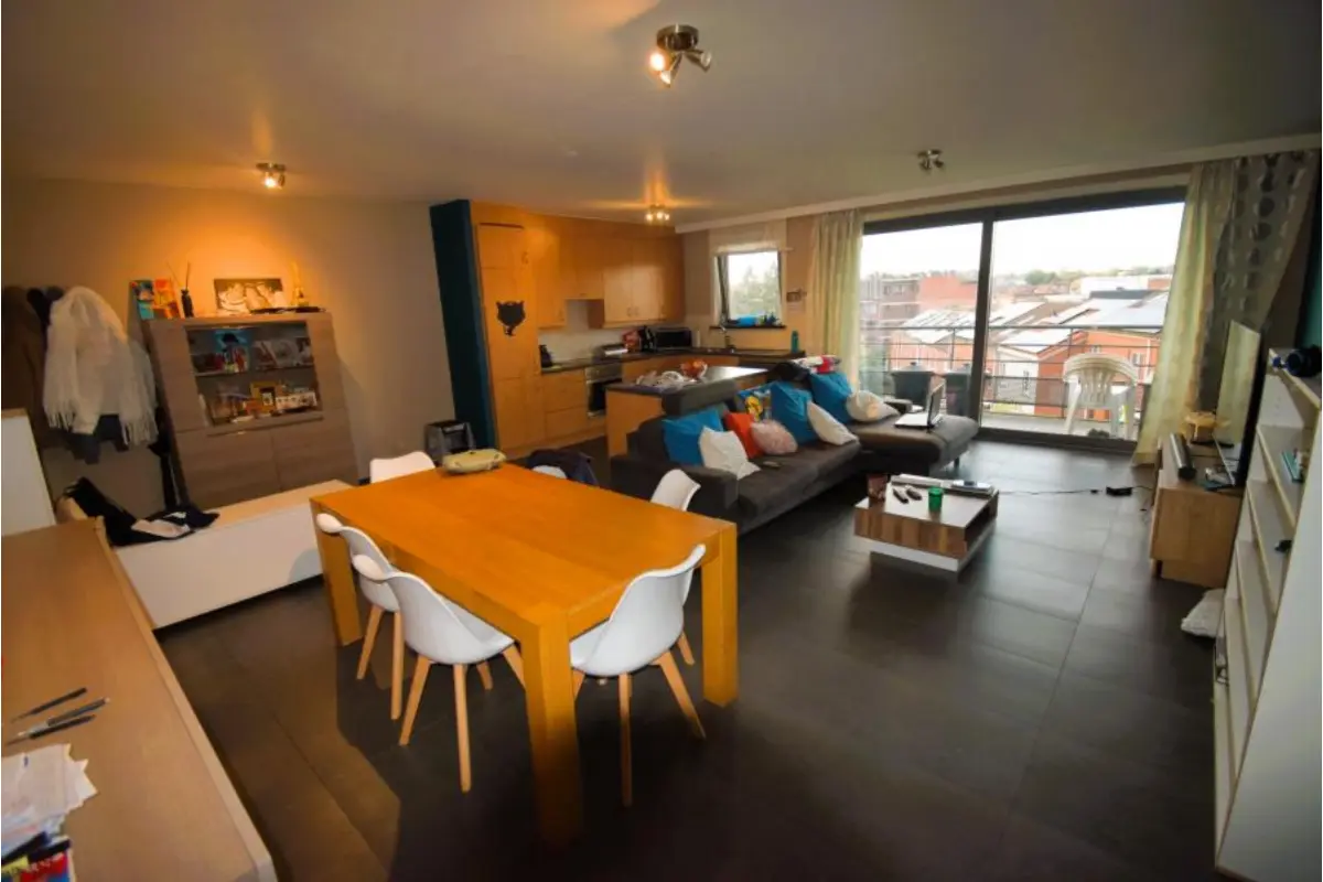 Appartement à vendre à Molenbeek-Saint-Jean 1080 245000.00€ 2 chambres 90.00m² - annonce 756255