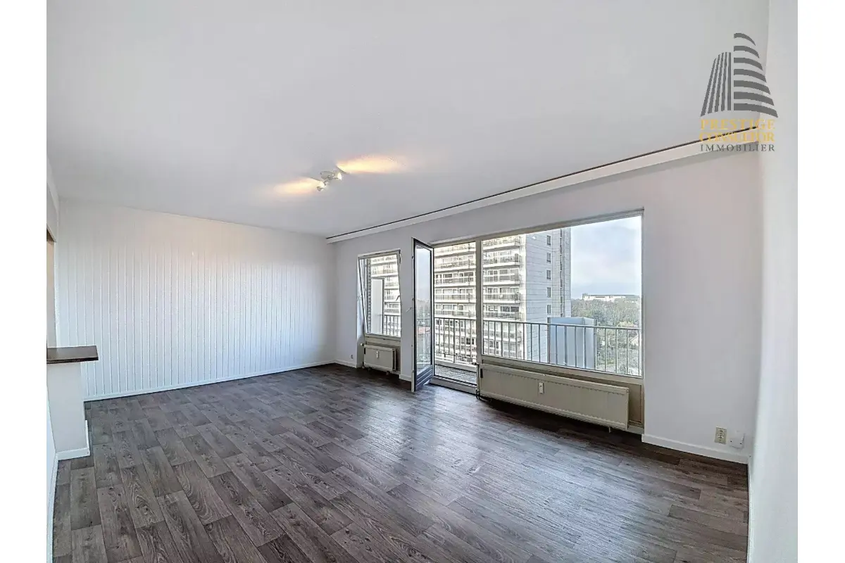 Appartement te  koop in Laken 1020 165000.00€ 1 slaapkamers 50.00m² - Zoekertje 756270