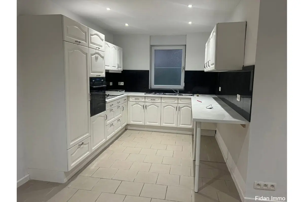 Bungalow te  huur in Borgworm 4300 900.00€ 2 slaapkamers m² - Zoekertje 755389