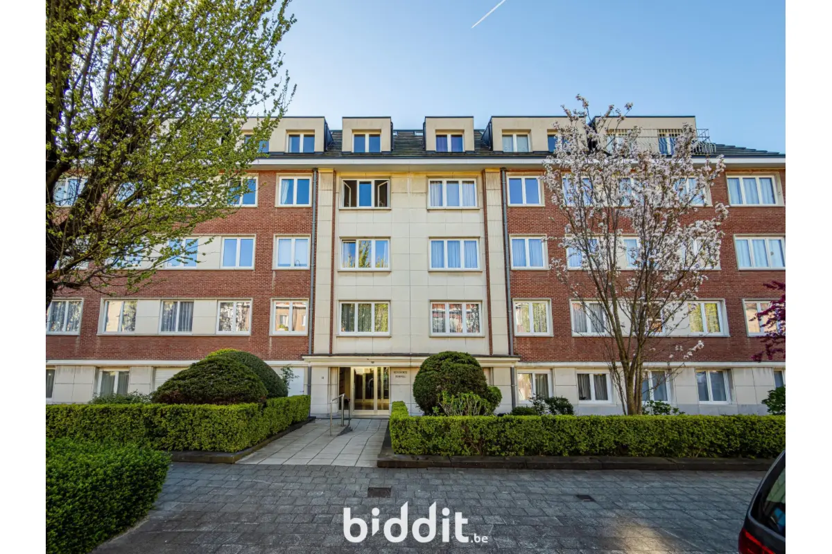 Appartement à vendre à Woluwe-Saint-Pierre 1150 400000.00€ 3 chambres m² - annonce 755313