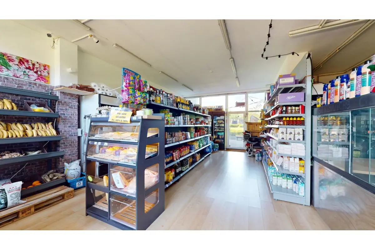 Handelszaak te  koop in Sint-Jans-Molenbeek 1080 205000.00€  slaapkamers 100.00m² - Zoekertje 756906