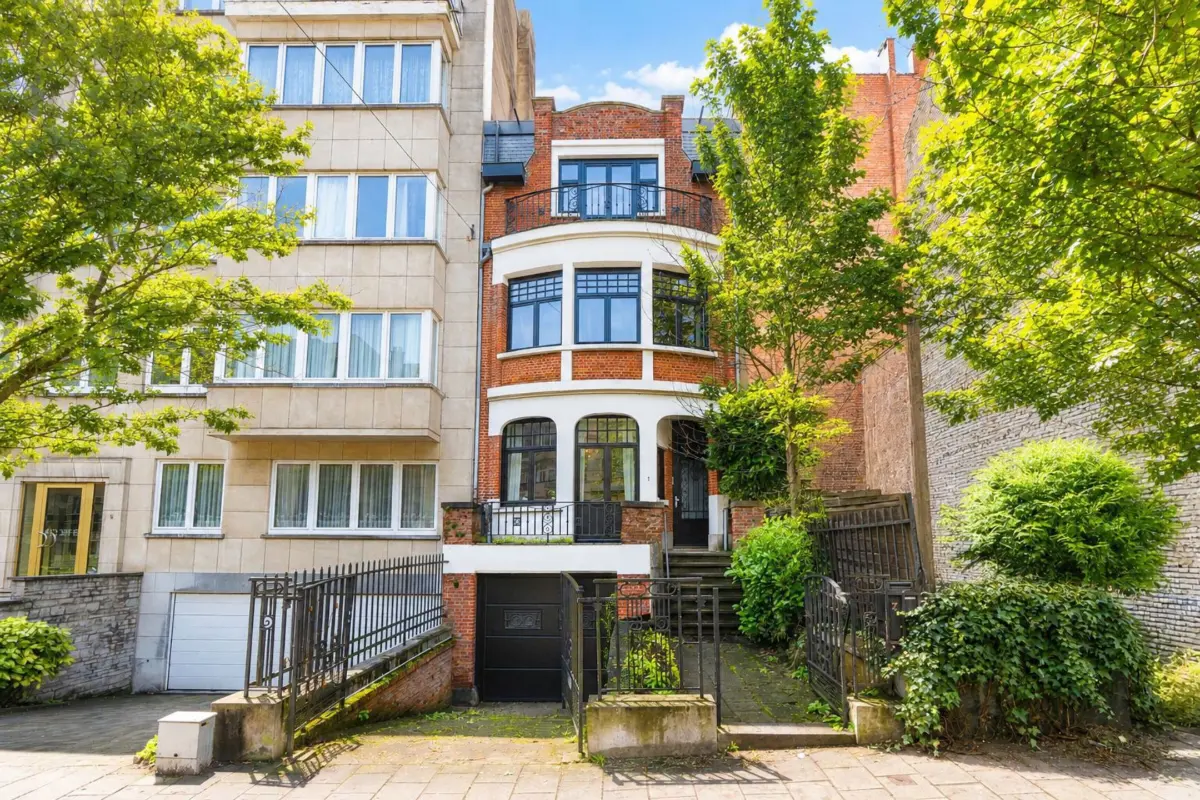 Huis te  koop in Elsene 1050 895000.00€ 5 slaapkamers 252.00m² - Zoekertje 756719