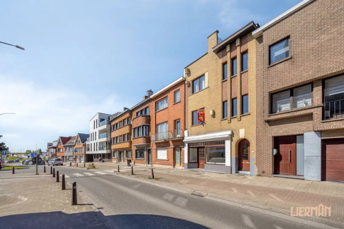 Château à vendre à Alost 9300 359000.00€ 5 chambres 250.00m² - annonce 756505