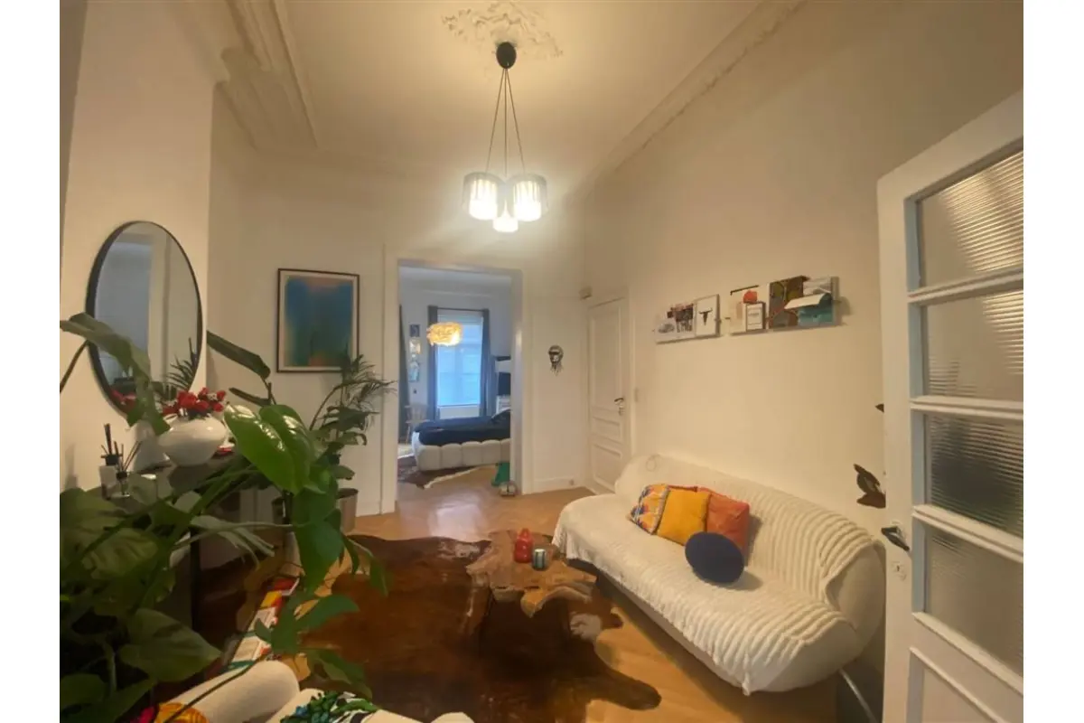 Appartement te  huur in Sint-Gillis 1060 1150.00€ 1 slaapkamers 75.00m² - Zoekertje 757092