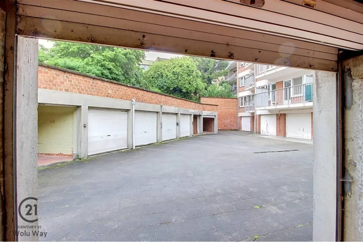 Parking / garage à vendre à Woluwe-Saint-Lambert 1200 30000.00€  chambres m² - annonce 758887