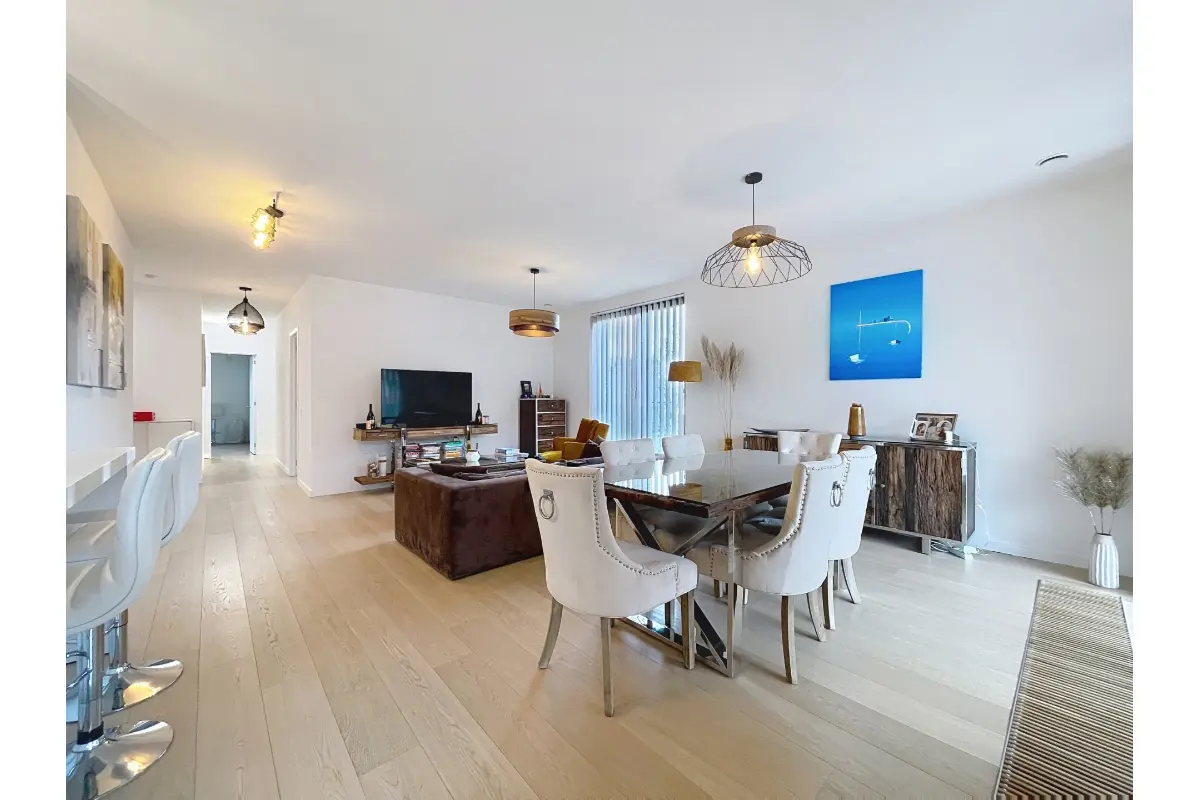 Appartement te  huur in Ukkel 1180 2500.00€ 3 slaapkamers 127.00m² - Zoekertje 758397