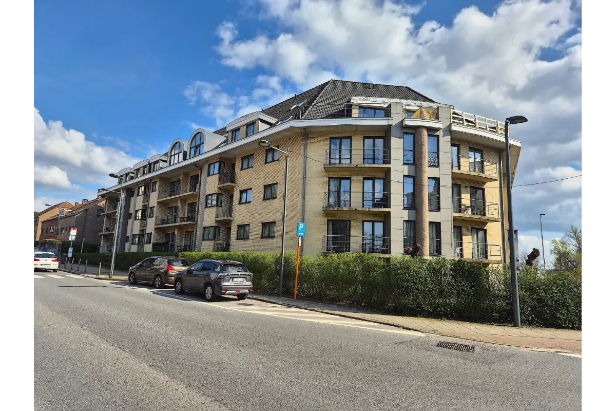 Studio te  huur in Sint-Lambrechts-Woluwe 1200 800.00€ 0 slaapkamers 28.00m² - Zoekertje 757914