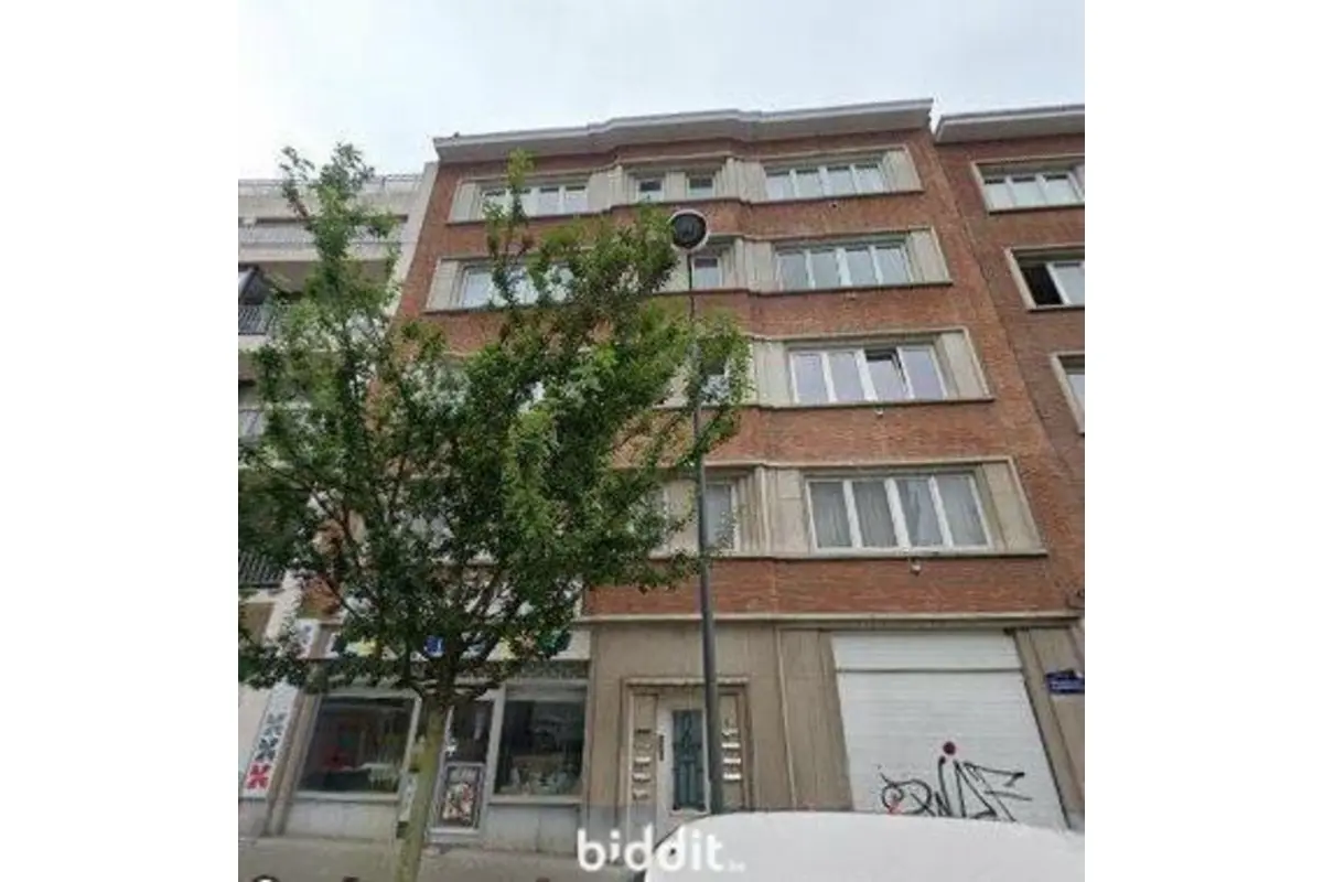 Handelszaak te  koop in Elsene 1050 200000.00€  slaapkamers m² - Zoekertje 758495