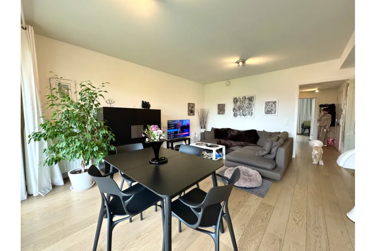 Appartement te  huur in Ukkel 1180 1100.00€ 1 slaapkamers 69.00m² - Zoekertje 758163