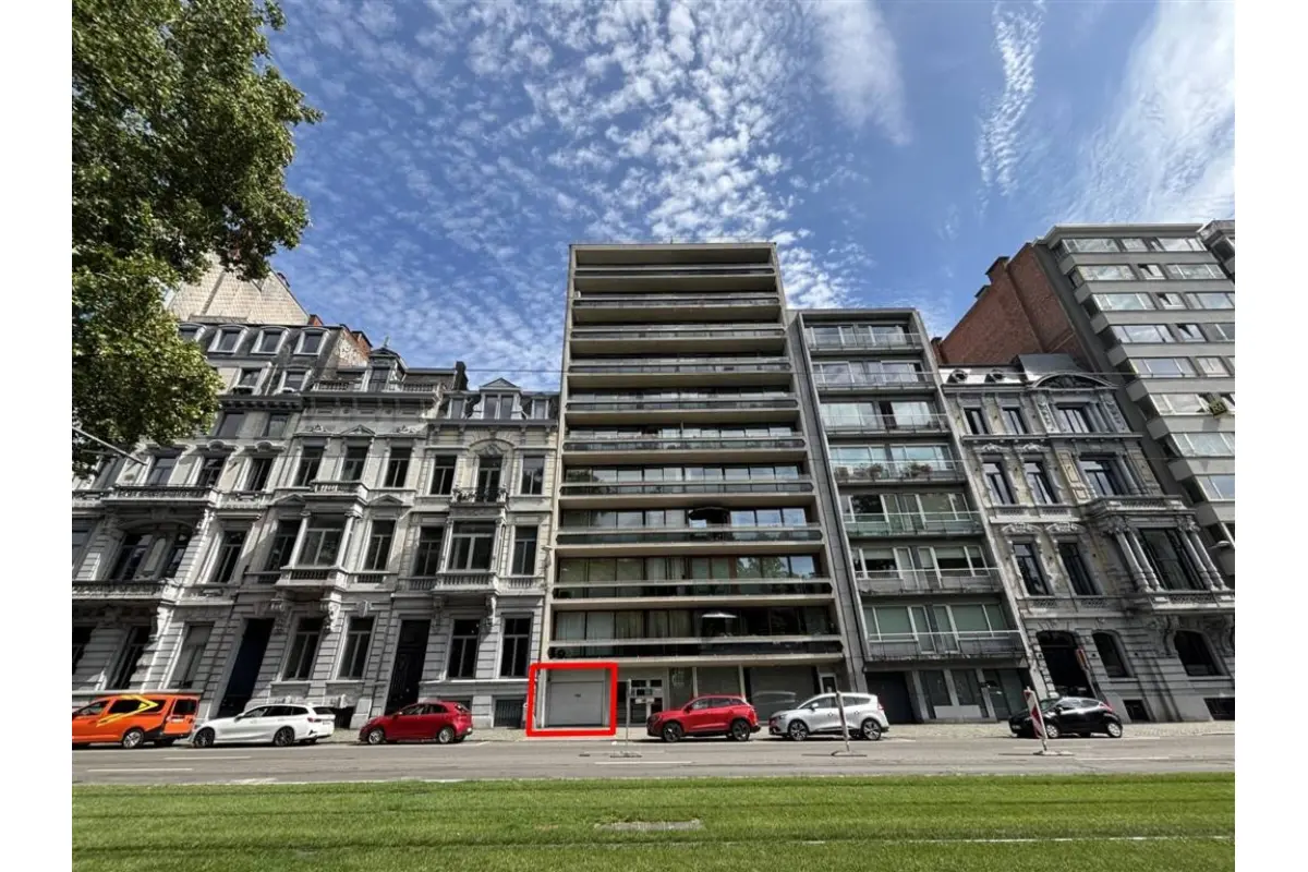 Parking / garage à louer à Liège 4000 110.00€  chambres m² - annonce 758451