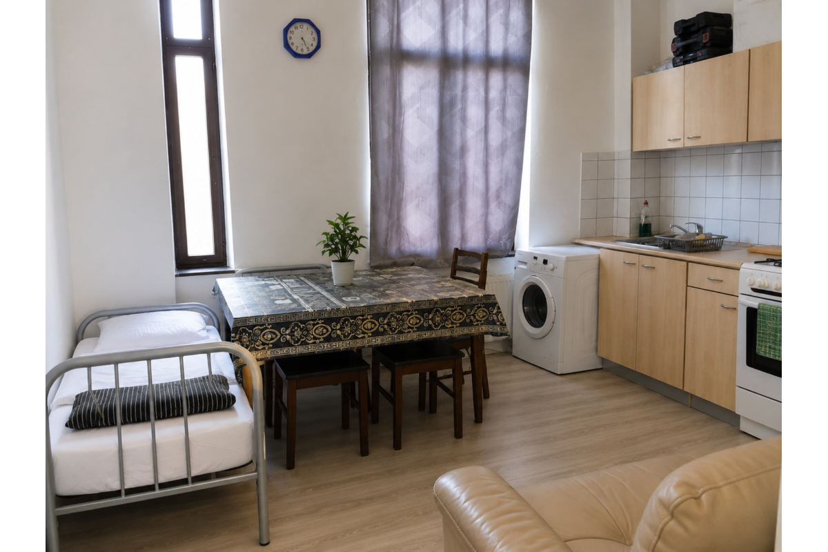 Mixgebouw te  koop in Anderlecht 1070 249000.00€ 4 slaapkamers m² - Zoekertje 758170