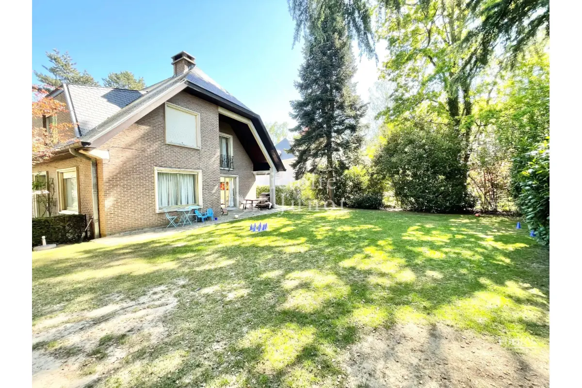 Villa à louer à Woluwe-Saint-Pierre 1150 3800.00€ 5 chambres 260.00m² - annonce 758147