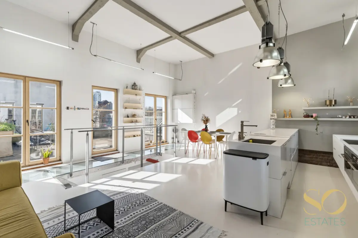 Loft te  koop in Sint-Jans-Molenbeek 1080 495000.00€ 2 slaapkamers 161.00m² - Zoekertje 758019