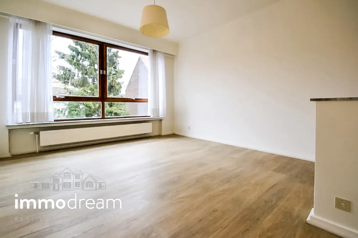 Appartement te  huur in Ukkel 1180 955.00€ 1 slaapkamers 60.00m² - Zoekertje 758714