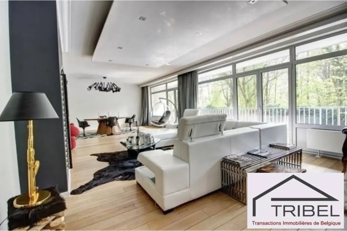 Appartement te  in Ukkel 1180 2950.00€ 3 slaapkamers 250.00m² - Zoekertje 758039