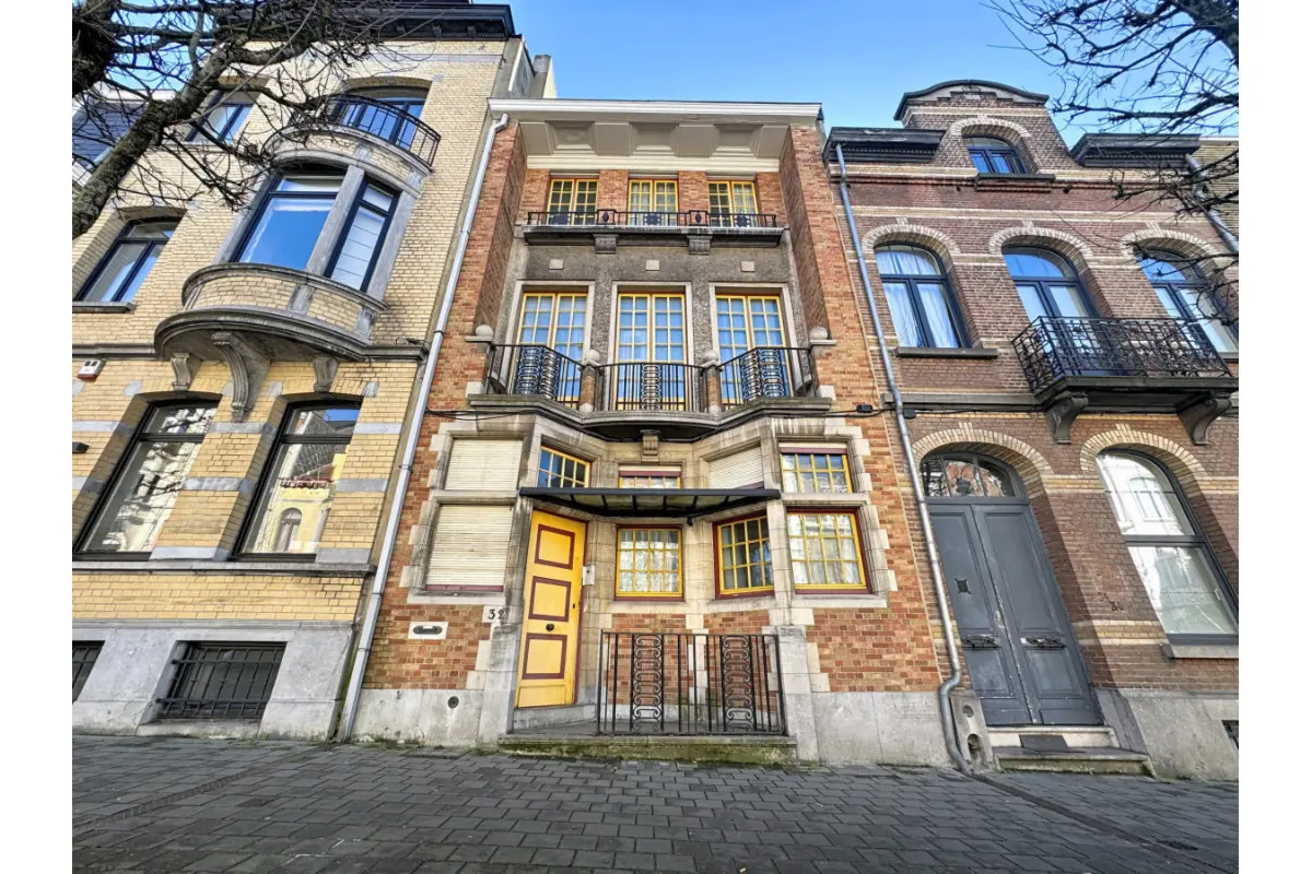 Appartementsgebouw te  koop in Vorst 1190 695000.00€ 5 slaapkamers 240.00m² - Zoekertje 759527