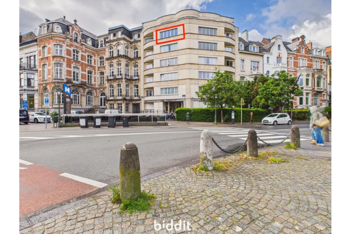 Appartement à vendre à Etterbeek 1040 120000.00€  chambres m² - annonce 759192