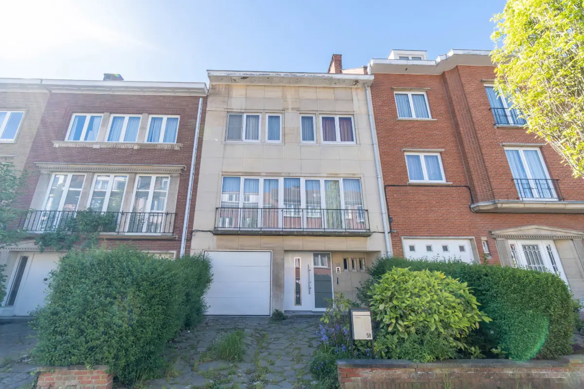 Huis te  koop in Sint-Lambrechts-Woluwe 1200 650000.00€ 4 slaapkamers 220.00m² - Zoekertje 759144