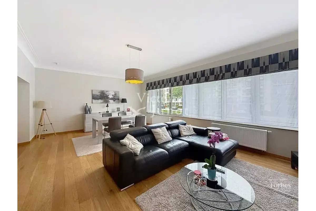 Appartement te  huur in Sint-Lambrechts-Woluwe 1200 1850.00€ 2 slaapkamers 128.00m² - Zoekertje 759957
