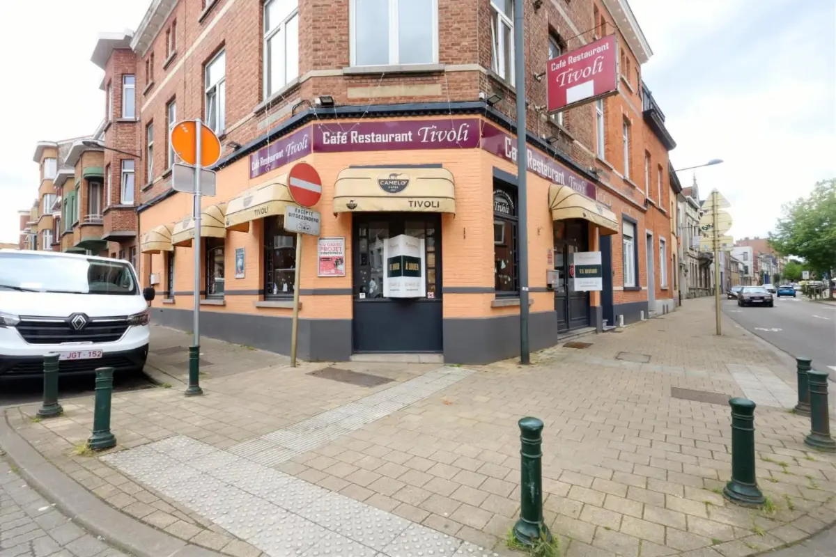 Handelszaak te  huur in Evere 1140 1600.00€  slaapkamers 120.00m² - Zoekertje 759950