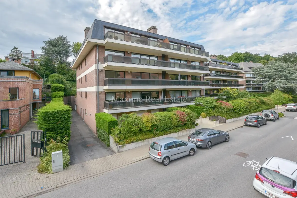 Appartement à louer à Woluwe-Saint-Pierre 1150 2500.00€ 3 chambres 226.00m² - annonce 759307