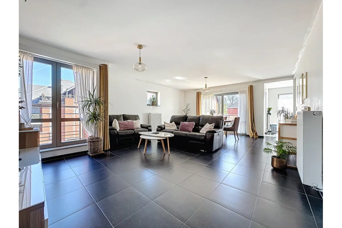 Appartement à vendre à Molenbeek-Saint-Jean 1080 325000.00€ 3 chambres 115.00m² - annonce 759528