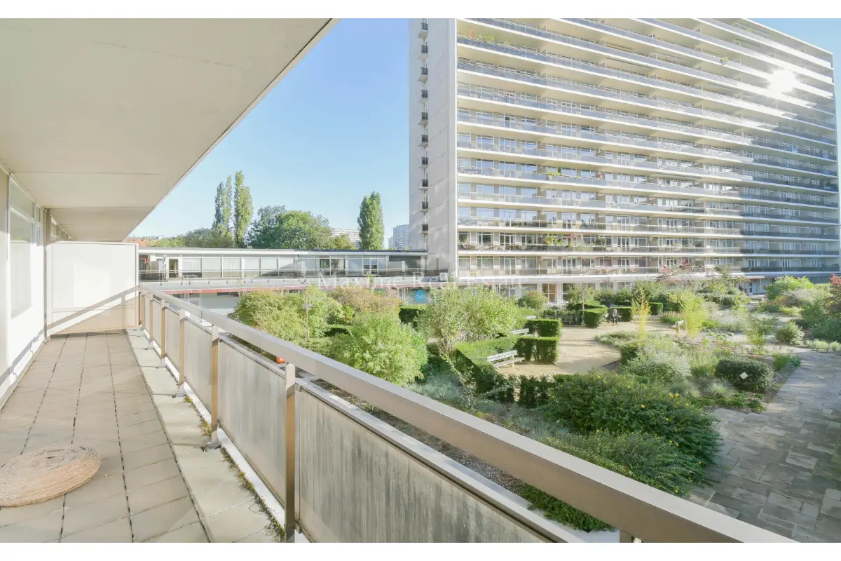 Appartement te  huur in Sint-Lambrechts-Woluwe 1200 1450.00€ 3 slaapkamers 135.00m² - Zoekertje 759508
