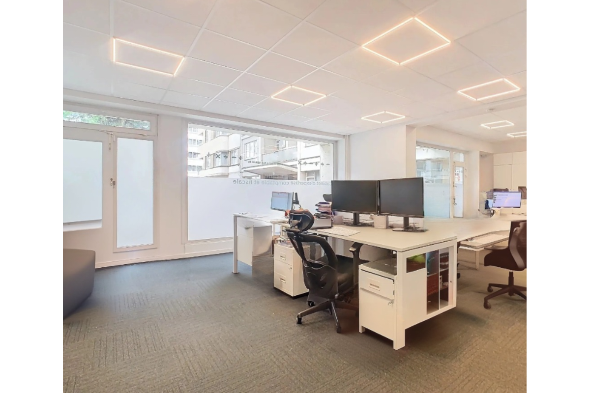 Commerce à louer à Etterbeek 1040 3125.00€  chambres 250.00m² - annonce 759665