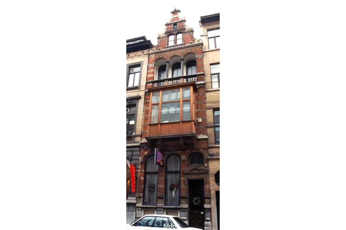 Mixgebouw te  koop in Sint-Gillis 1060 457800.00€ 8 slaapkamers m² - Zoekertje 760545