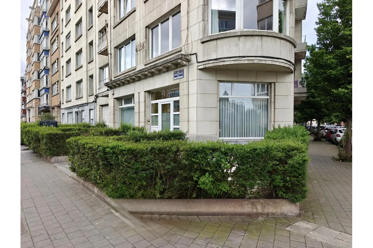 Handelszaak te  koop in Jette 1090 335000.00€  slaapkamers 145.00m² - Zoekertje 760396