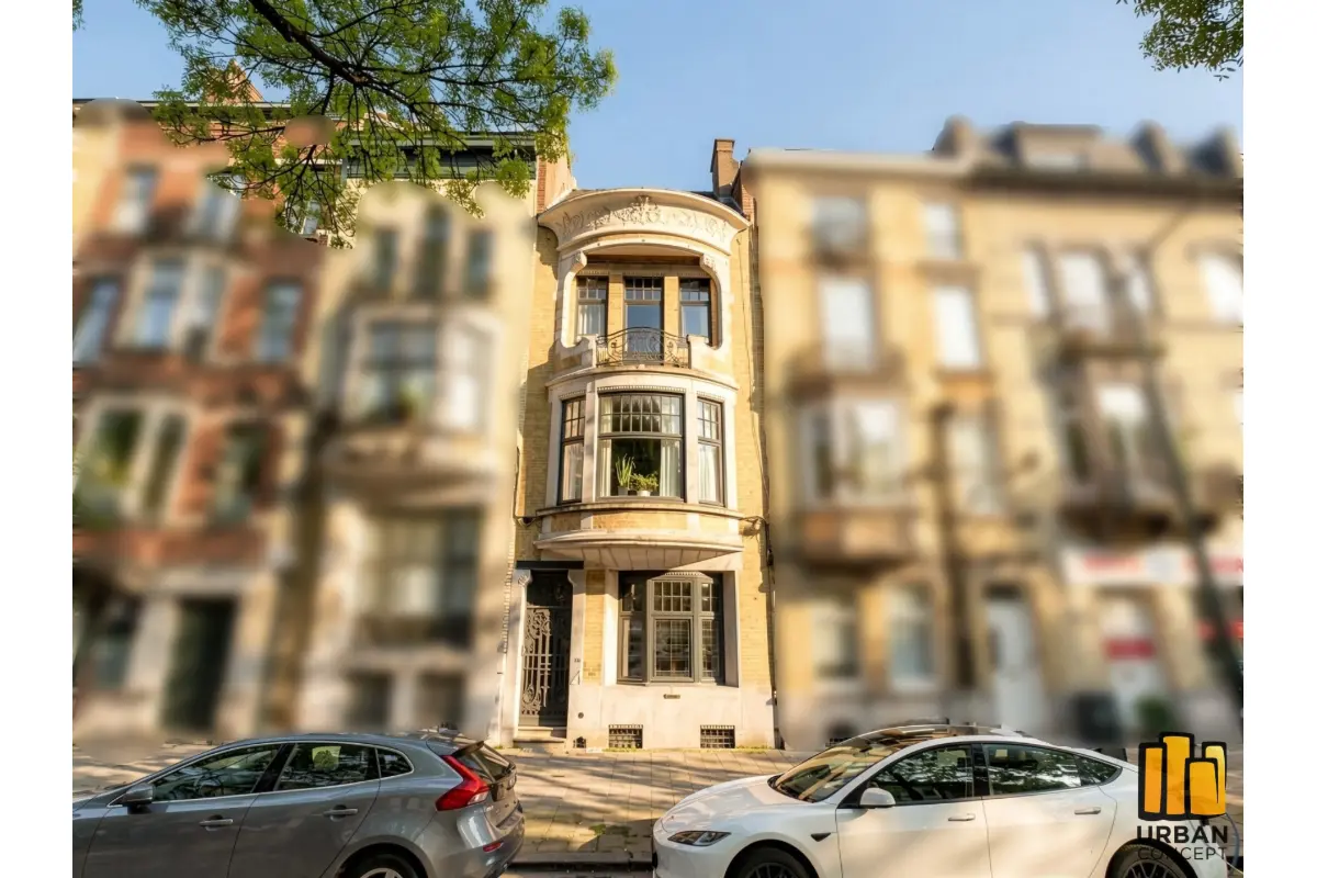 Herenhuis te  koop in Laken 1020 899000.00€ 6 slaapkamers 325.00m² - Zoekertje 760827