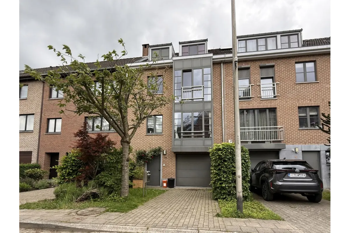 Maison à  à Woluwe-Saint-Pierre 1150 2900.00€ 4 chambres 263.00m² - annonce 760625