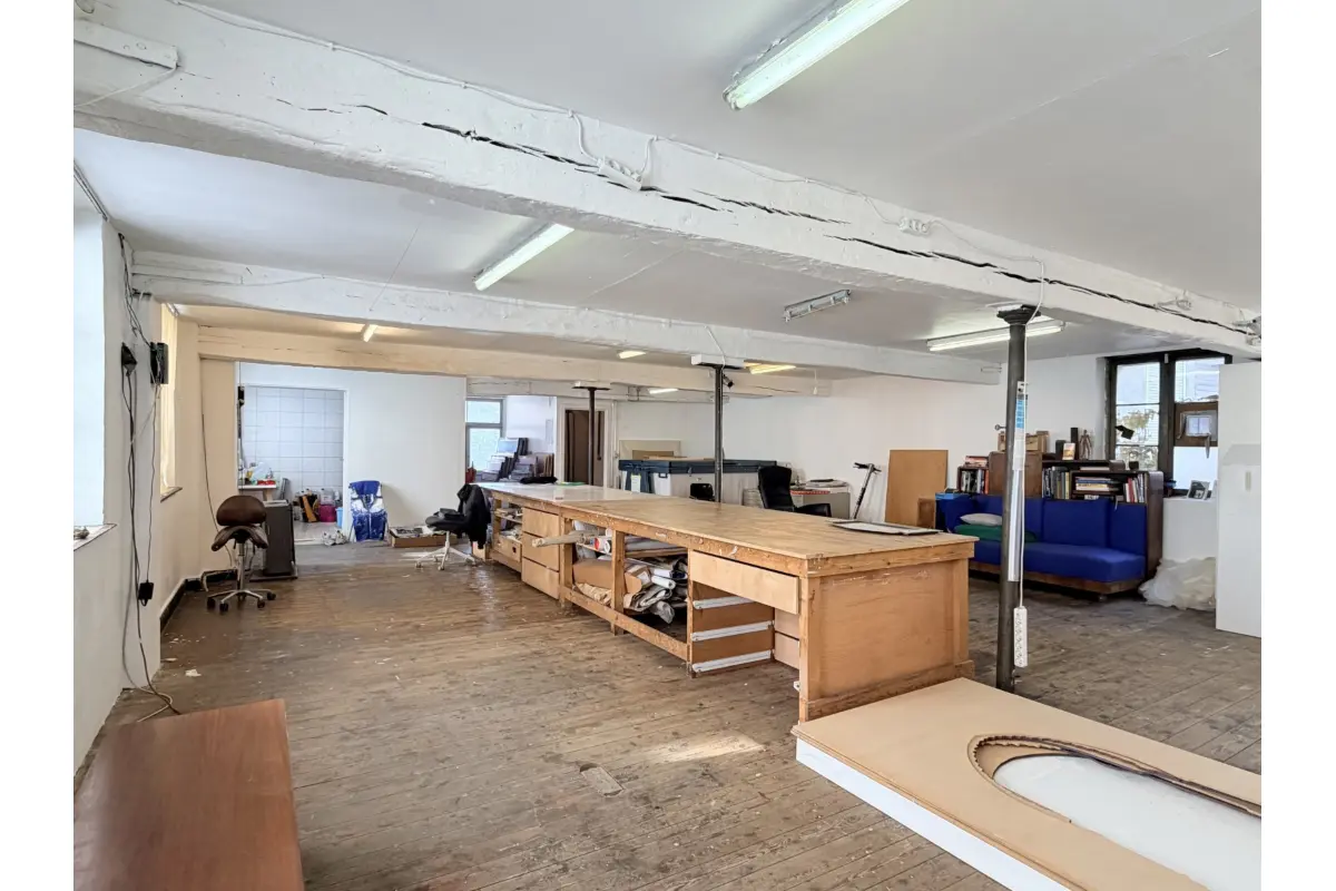 Loft te  koop in Sint-Jans-Molenbeek 1080 185000.00€  slaapkamers 99.00m² - Zoekertje 761118