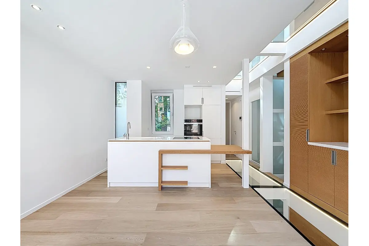 Triplex te  koop in Etterbeek 1040 825000.00€ 2 slaapkamers 208.00m² - Zoekertje 761083