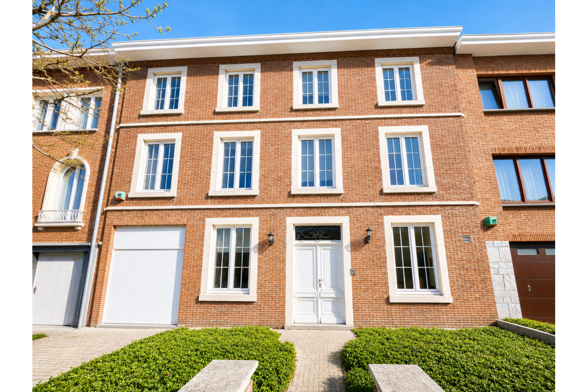 Huis te  in Sint-Pieters-Woluwe 1150 3500.00€ 5 slaapkamers 276.00m² - Zoekertje 761452