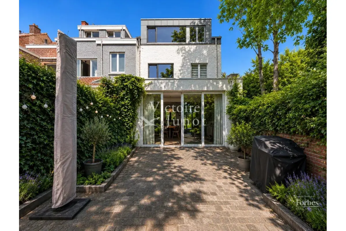 Huis te  huur in Ukkel 1180 3500.00€ 4 slaapkamers 249.00m² - Zoekertje 761467