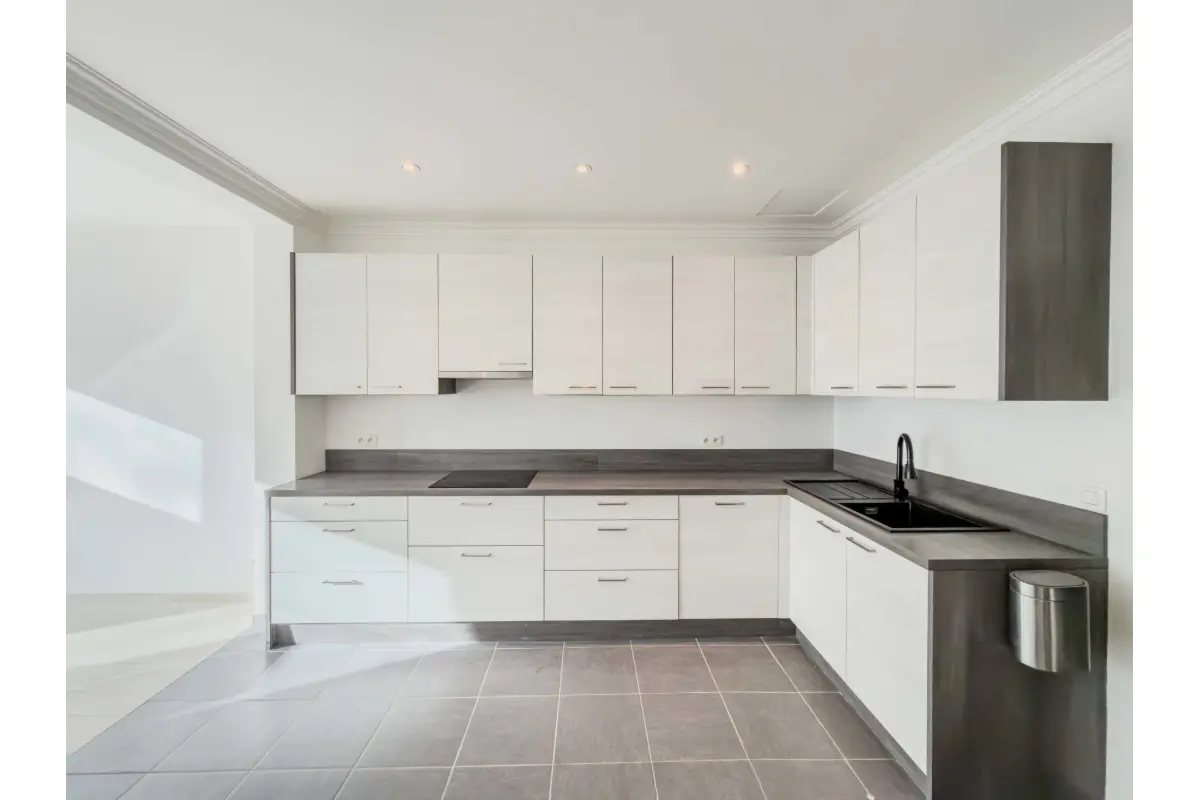 Rez-de-chaussée à vendre à Anderlecht 1070 229000.00€ 1 chambres 71.00m² - annonce 761454