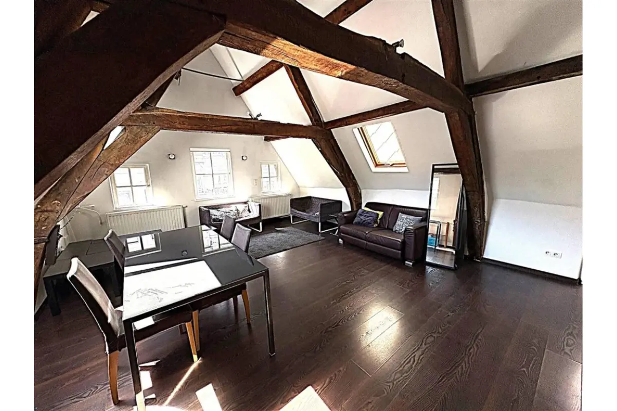 Appartement te  in Brussel 1000 345000.00€ 1 slaapkamers 95.00m² - Zoekertje 761515