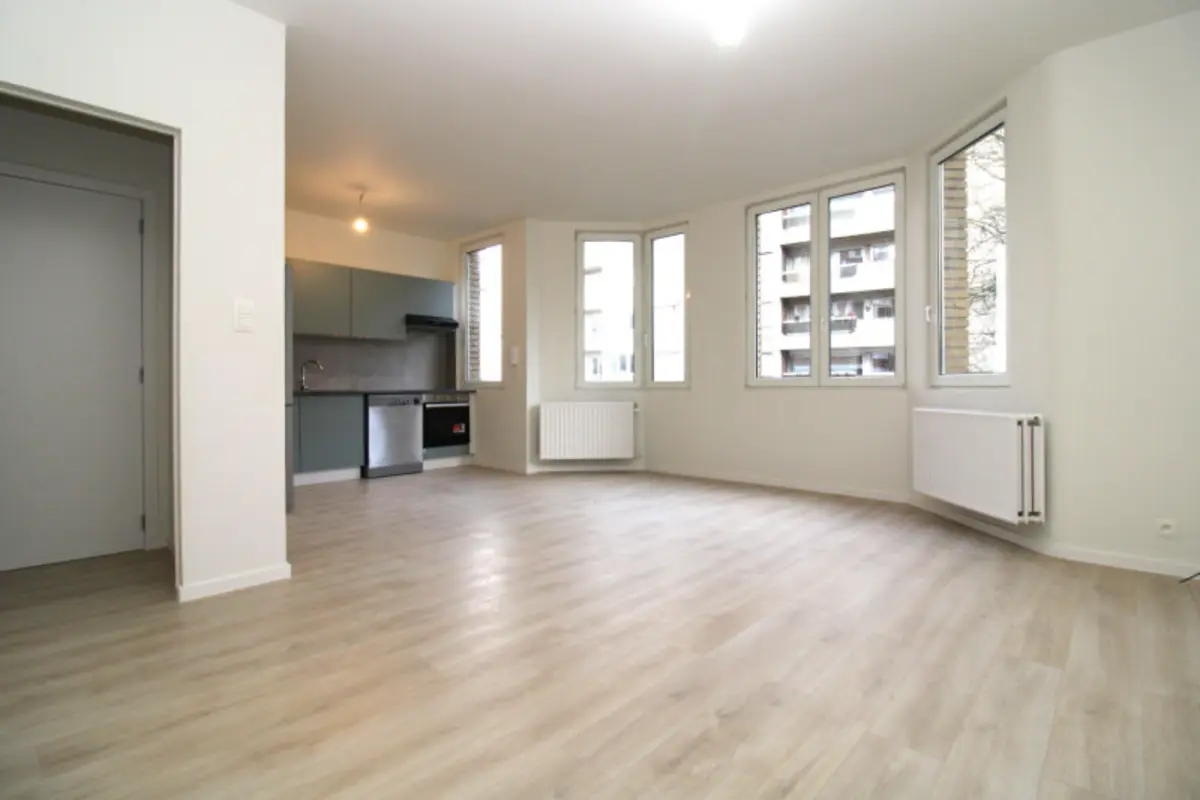 Appartement te  huur in Vorst 1190 1150.00€ 2 slaapkamers 75.00m² - Zoekertje 762035