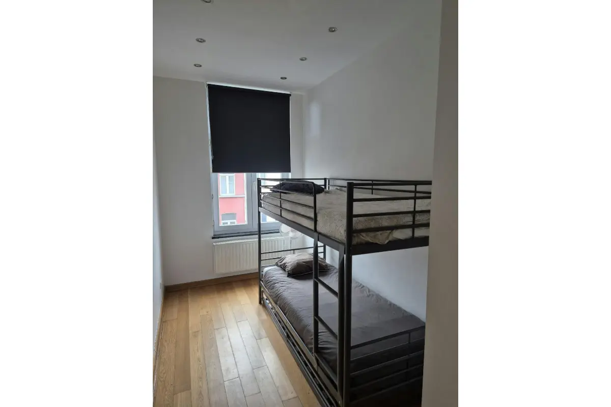 Appartement te  huur in Anderlecht 1070 1400.00€  slaapkamers m² - Zoekertje 762697