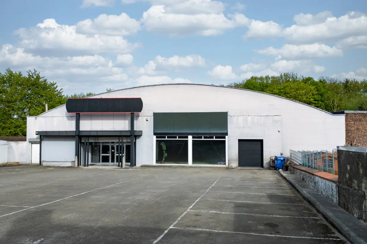Commerce à vendre à Mont-sur-Marchienne 6032 650000.00€  chambres 1000.00m² - annonce 763569