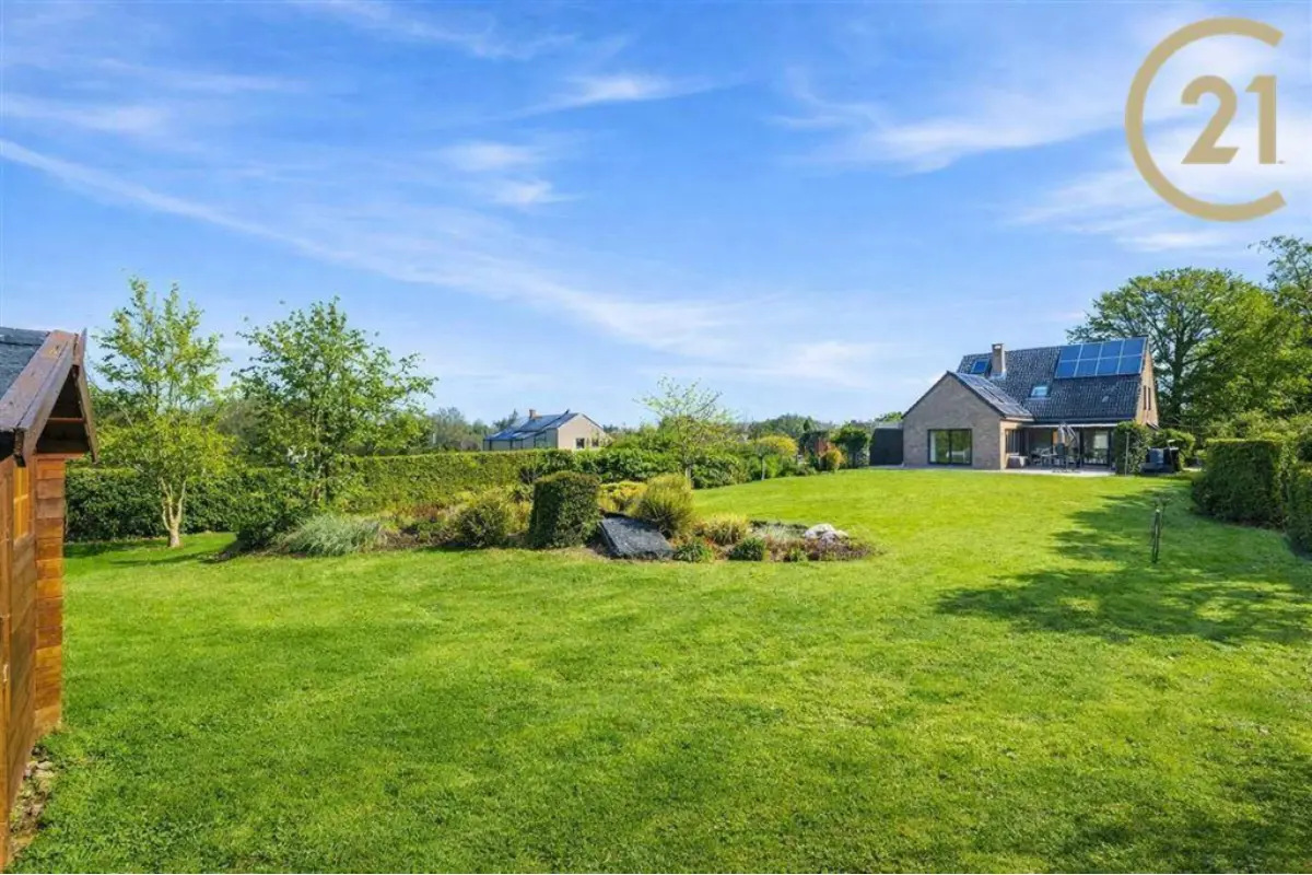 Villa à vendre à Wépion 5100 599000.00€ 5 chambres 225.00m² - annonce 763098