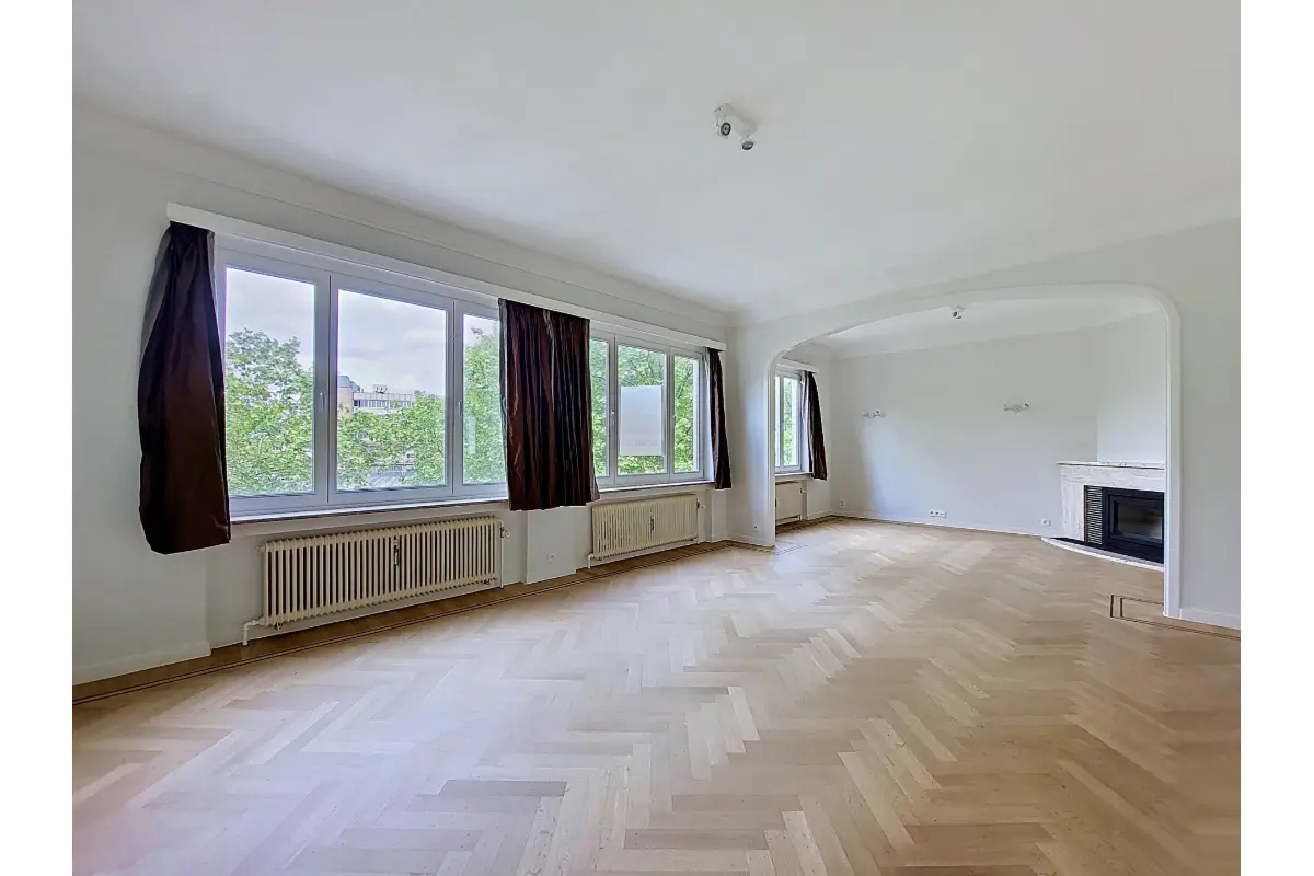 Appartement te  huur in Vorst 1190 1500.00€ 2 slaapkamers 120.00m² - Zoekertje 762900